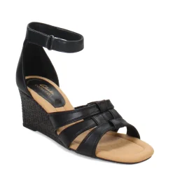 Outlet Clarks Women's , Kyarra Joy Sandal Black