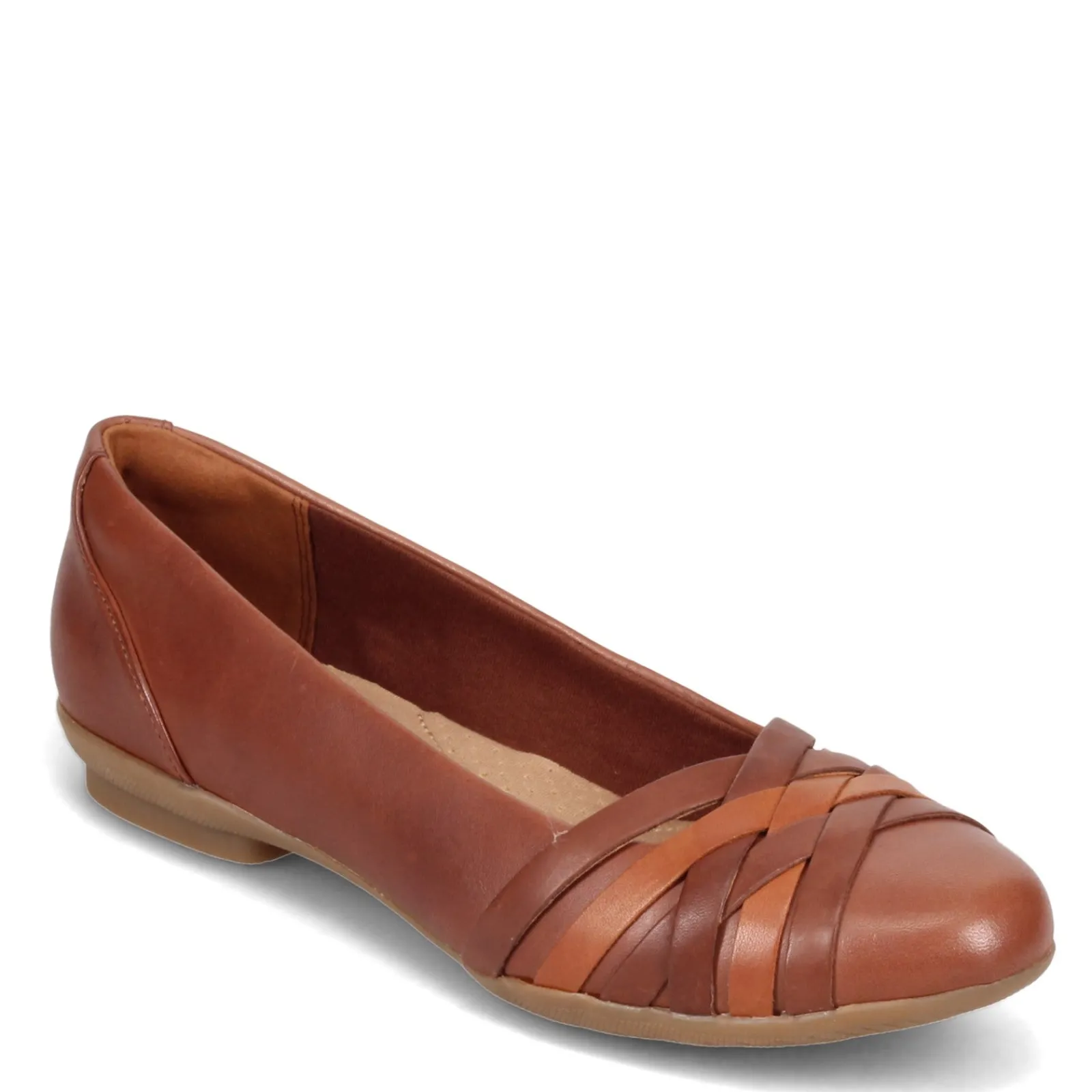 Clarks Women's , Sara Clover Flat Mahogany
