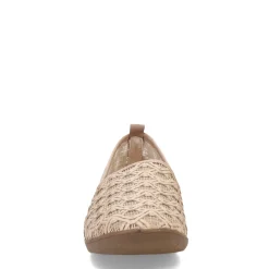 Hot Cliffs by White Mountain Women's , Twisty Flat Light Taupe