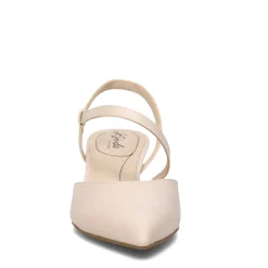 Clearance LifeStride Women's , Minimalist Pump Almond