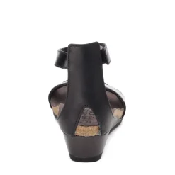 New Naot Women's , Pixie Sandal Black