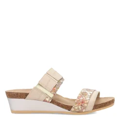 Naot Women's , Royalty Sandal Ivory