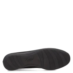 Clearance Trotters Women's , Darcey Flat Black Perf